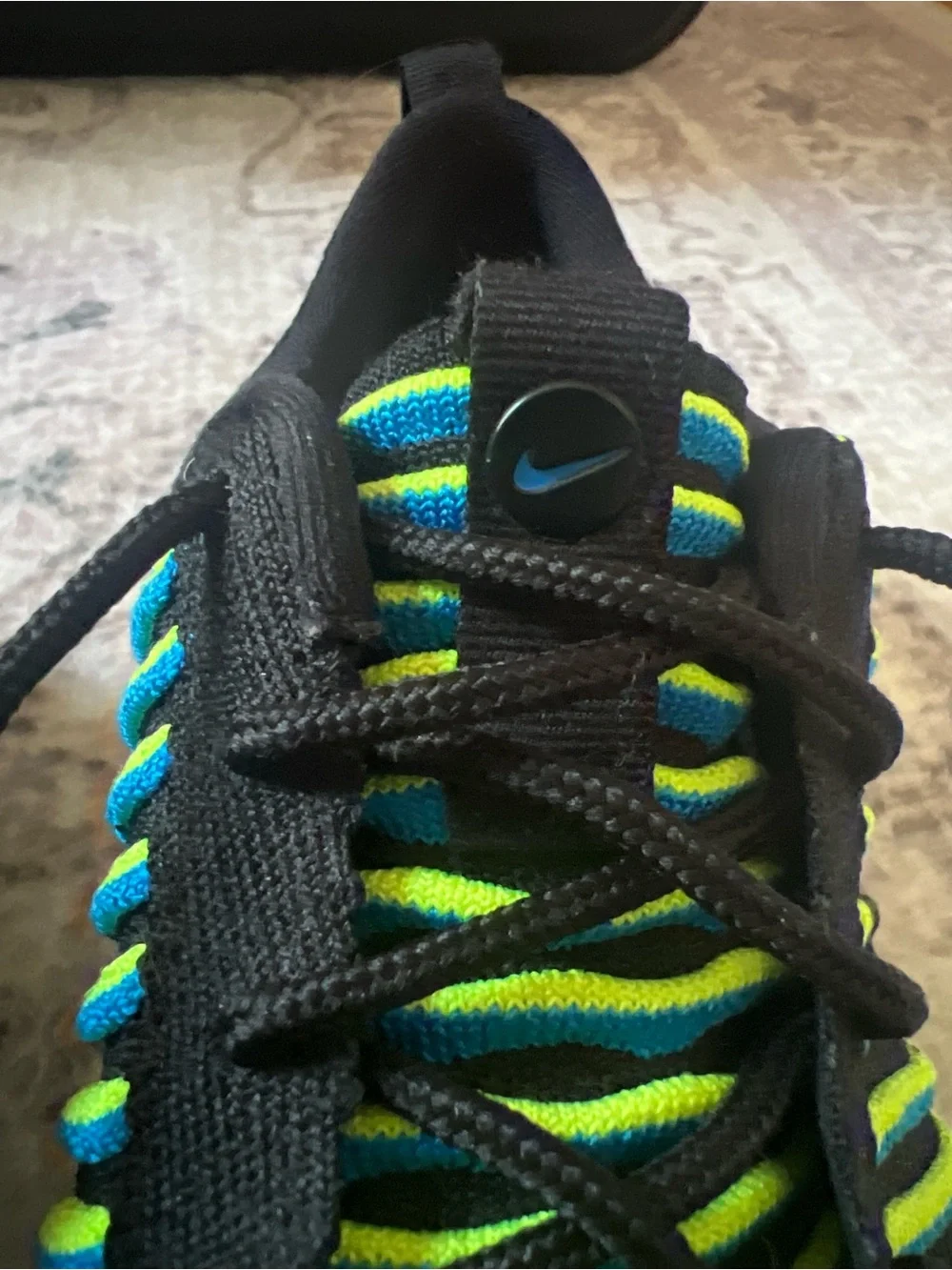 Nike Roshe Two Flyknit Black Volt Blue Running Shoes Women’s Size 7 EU 38 844929